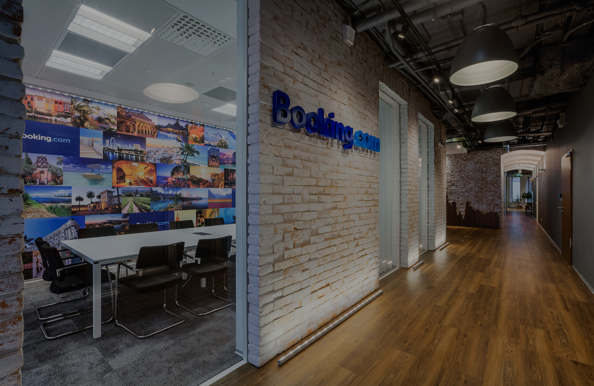 <p>Booking.com</p>